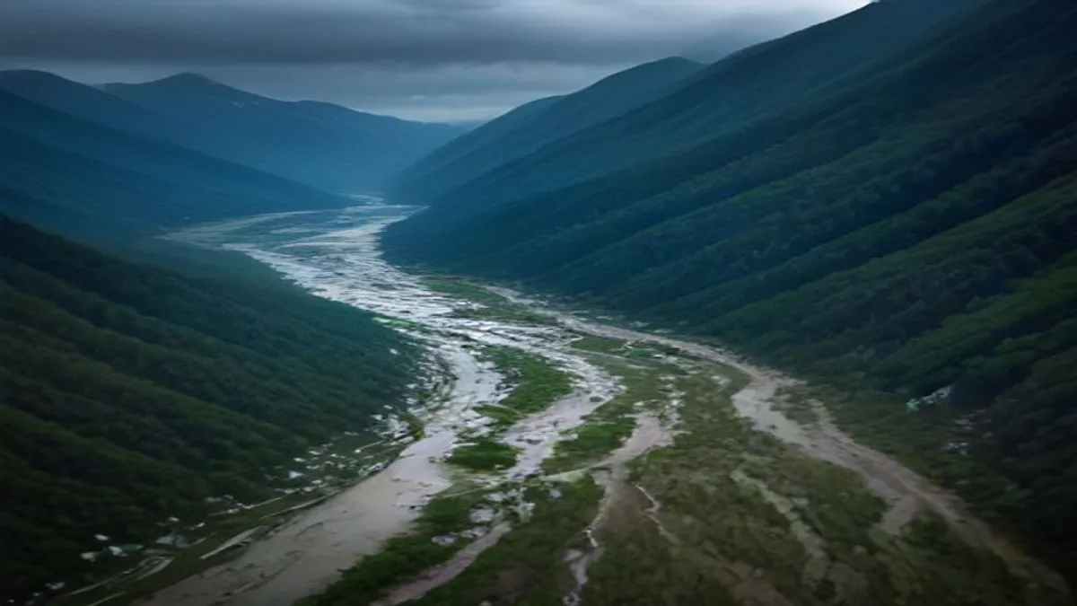 43 Australians Missing in Nepal Floods as Death Toll Rises